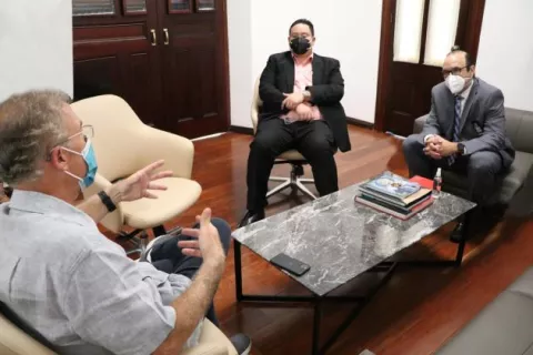 Defensor del Pueblo y alcalde José Luis Fábrega plantean reformas a la ley que crea las Casas de Justicia de Paz