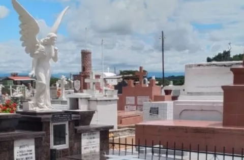 Buscan realizar un proyecto para ordenar el cementerio municipal de David