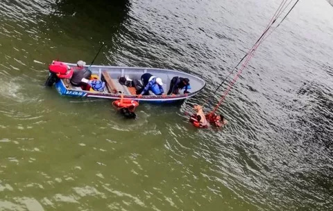Rescatan a dos personas que cayeron al mar en el tramo marino de la Cinta Costera 3