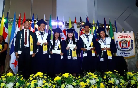 ¿Y las graduaciones? Meduca tiene algunas opciones para realizar estas ceremonias 