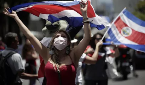 Costa Rica  anuncia mesa multisectorial para evitar una crisis