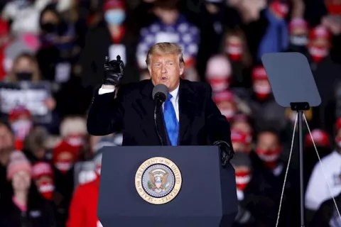 Donald Trump intenta convertir en escándalo la política energética de Joe Biden