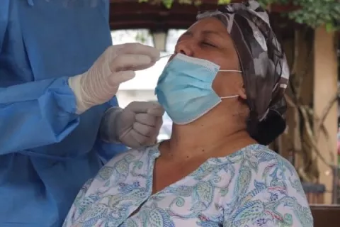 Panamá mantiene 21 mil 217 casos activos de COVID-19, mientras que la letalidad baja a 2.05%