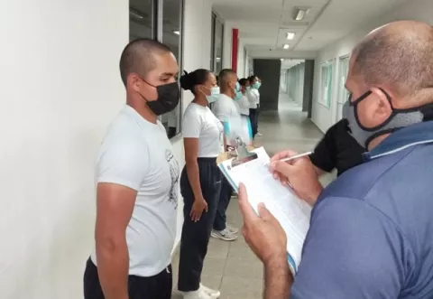 Escuela de Oficiales de Policía retorna a las clases presenciales