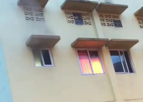 Bomberos controlan incendio en un apartamento del multifamiliar número 8 en el "Bambú Lane"