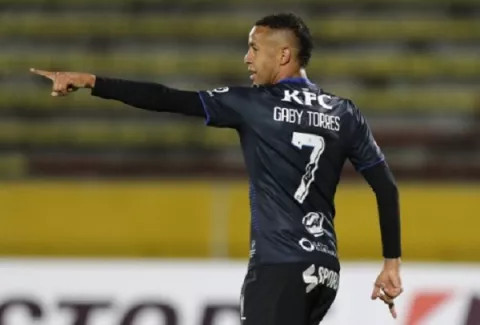 'Gaby' Torres golea e Independiente avanza; Nacional cumple en Copa Libertadores
