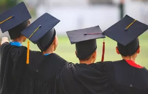 Gremios magisteriales consideran que no es atinada la autorización para las graduaciones presenciales