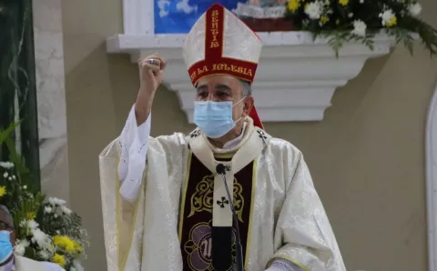 Iglesia católica pide que no se equipare la unión igualitaria con el matrimonio entre un hombre y una mujer