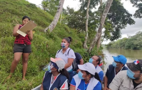 Auditores de la Contraloría General de la República inspeccionan plan Panamá Solidario en áreas alejadas de la provincia de Colón