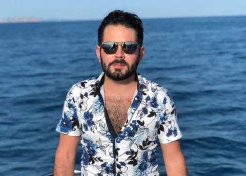 ¿Cuál es el verdadero apellido de José Eduardo, hijo de Victoria Ruffo y Eugenio Derbez?