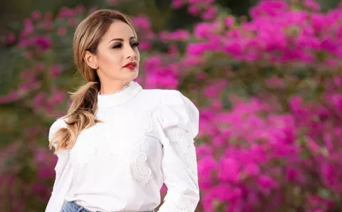 Karen Peralta recibe felicitaciones tras anunciar su embarazo