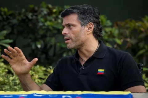 El opositor Leopoldo López abandona la residencia del embajador de España en Caracas
