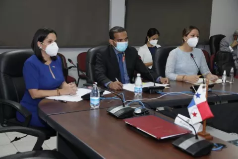 Mides sustenta traslado de partidas por un monto total de 42.7 millones de dólares, entre ellos para el pago del Vale Digital