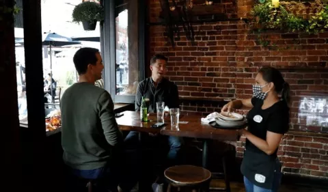 La mitad de los restaurantes de Nueva York podrían cerrar 