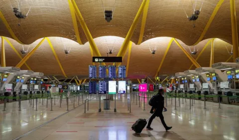 La OMT y la OCDE piden más coordinación para recuperar el turismo