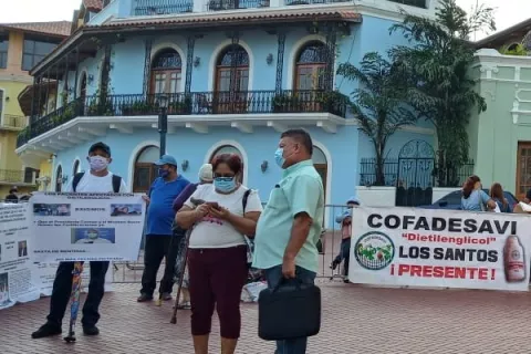 Víctimas y Familiares afectados por el dietilenglicol exigen al Gobierno que cumpla con acuerdos establecidos