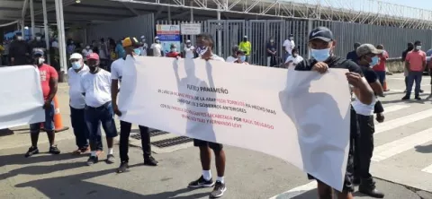 Cierre a la altura del Mercado de Marisco, pescadores rechazan proyecto de ley 131