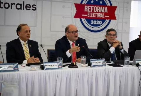 CNRE aprueba primeros artículos  del paquete de reformas electorales para las elecciones de 2024