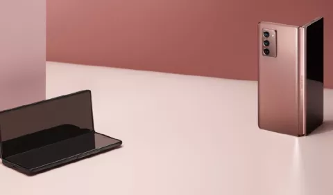 Experiencia junto a un 'smartphone' plegable 
