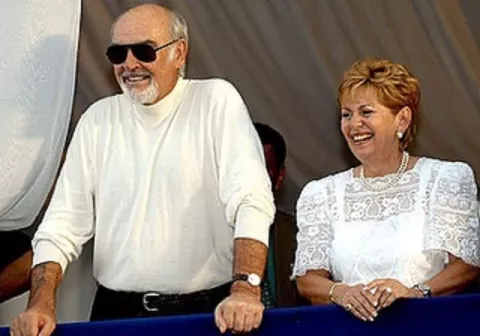Ricardo Moscoso, hijo de Mireya Moscoso, compartió sus recuerdos con el actor Sean Connery