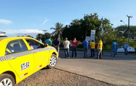 Taxistas anuncian medidas de presión en rechazo al otorgamiento de cupos ilegales por parte de la ATTT