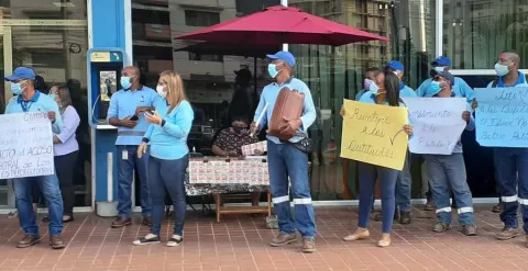 Trabajadores del Idaan exigen el cese de despidos injustificados