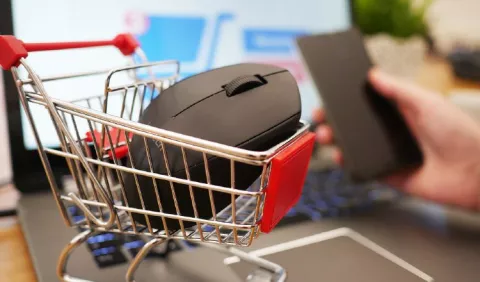 Consejos para cuidar su dinero durante la época de descuentos