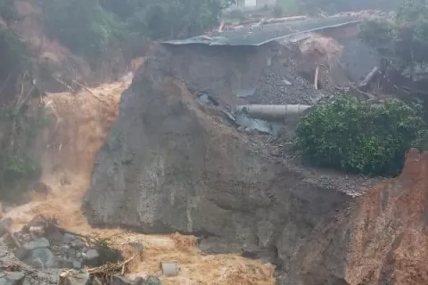 Reporte del Sinaproc indica que hay dos muertos, seis desaparecidos y 720 personas se encuentran en albergues temporales, tras fuertes lluvias en Chiriquí y la Comarca Ngäbe Buglé