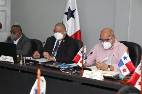 Aprueban $33.2 millones al Minsa para continuar su lucha contra la COVID-19
