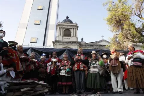 Luis Arce es investido como nuevo presidente de Bolivia