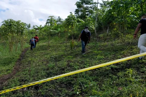De tres disparos acaban con la vida en un hombre en Loma Gracias a Dios en Cativá 