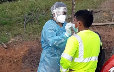 Ministro Luis Sucre explica el porqué las pruebas de COVID-19 deben ser obligatorias