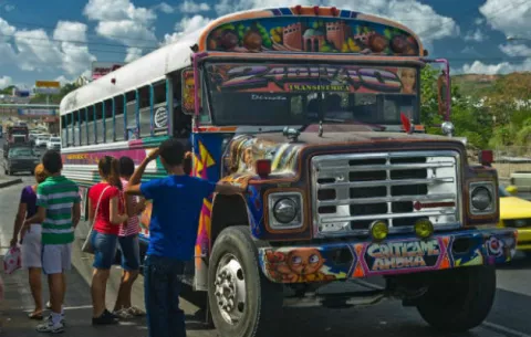 Compensación de 'diablos rojos': Toman declaraciones a vinculados en calidad de beneficiarios