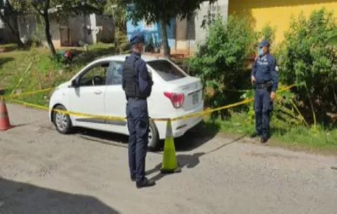 Policía Nacional decomisa 25 paquetes de droga, mientras detienen a 140 personas por diversos presuntos delitos