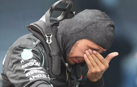 Lewis Hamilton ya es heptacampeón del mundo e iguala a Michael Schumacher
