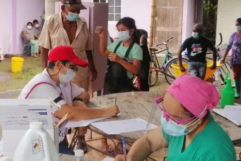 Minsa sigue aplicando pruebas de la COVID-19 entre los afectados en Chiriquí