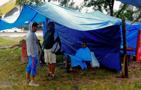 Ciclón Iota deja a su paso por Honduras seis muertos y un panorama desolador