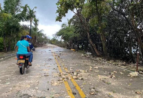 Iota se disipa pero amenaza con más lluvias e inundaciones a Centroamérica