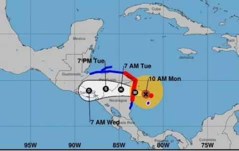 Llueve en Honduras por bandas de Iota, ya degradado a tormenta tropical y que entrará por oriente del país