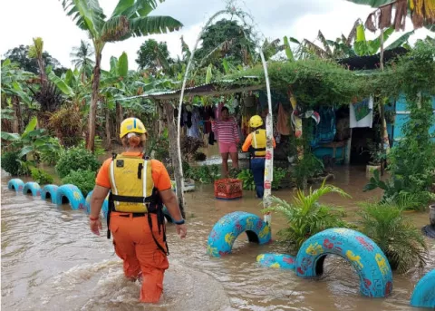 Intensas lluvias causan inundaciones y afectan a más de 100 personas en Barú y Alanje