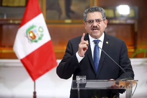 Manuel Merino anuncia su dimisión 'irrevocable' a la Presidencia de Perú
