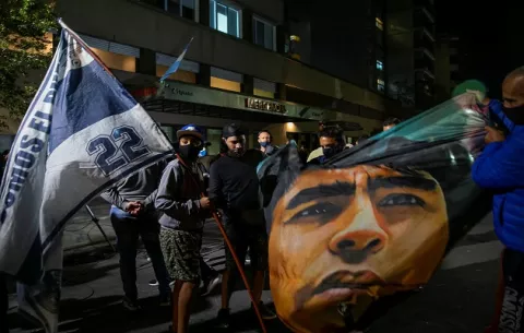 Doctor de Diego Maradona destaca unión: 'Para todos el objetivo es su mejoría'