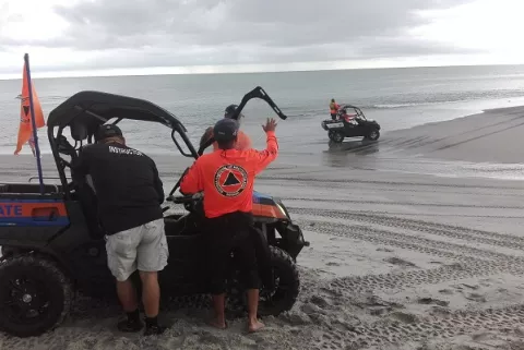 Sinaproc suspende la búsqueda de un joven desaparecido en la playa La Ermita de San Carlos