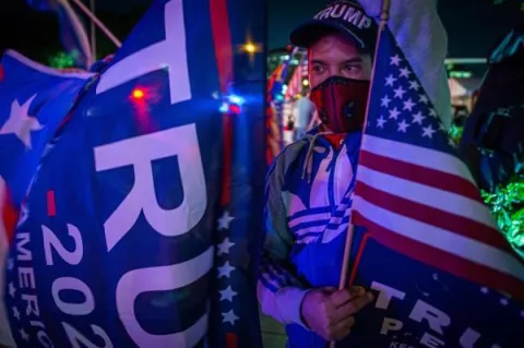 Donald Trump aventaja por 3.5 puntos a Joe Biden en Florida con el 98% de los votos escrutados