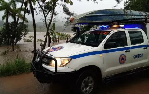 En Chiriquí: Senan y Sinaproc rescatan 46 personas, mientras que es ubicado un segundo cuerpo en Tierras Altas   