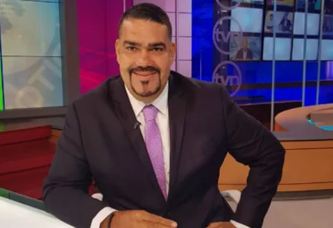 Julio Shebelut causa revuelo por un comentario en Twitter, hasta sus colegas reaccionaron