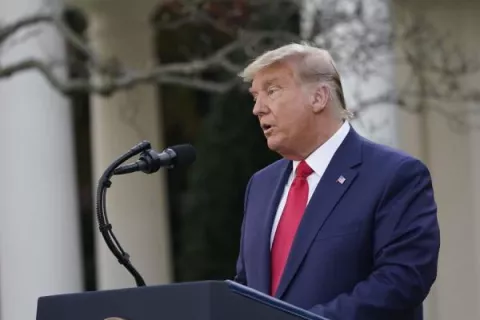 Donald Trump amenaza al gobernador  demócrata Andrew Cuomo con no distribuir primeras vacunas a Nueva York