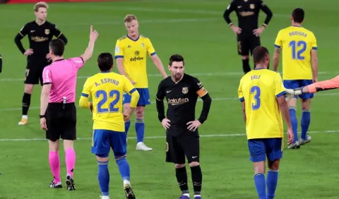 Ronald Koeman se queda sin explicaciones, tras nuevo  revés  del Barcelona