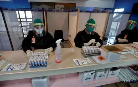 El mundo supera 70 millones de casos de la COVID-19 y roza 1,6 millones de muertos