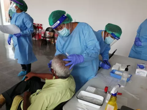 Minsa cierra un supermercado en Chitré al registrar unos 15 casos de COVID-19